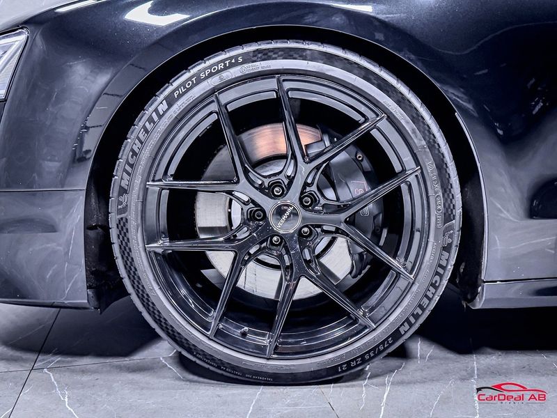 Audi S8 bild 37