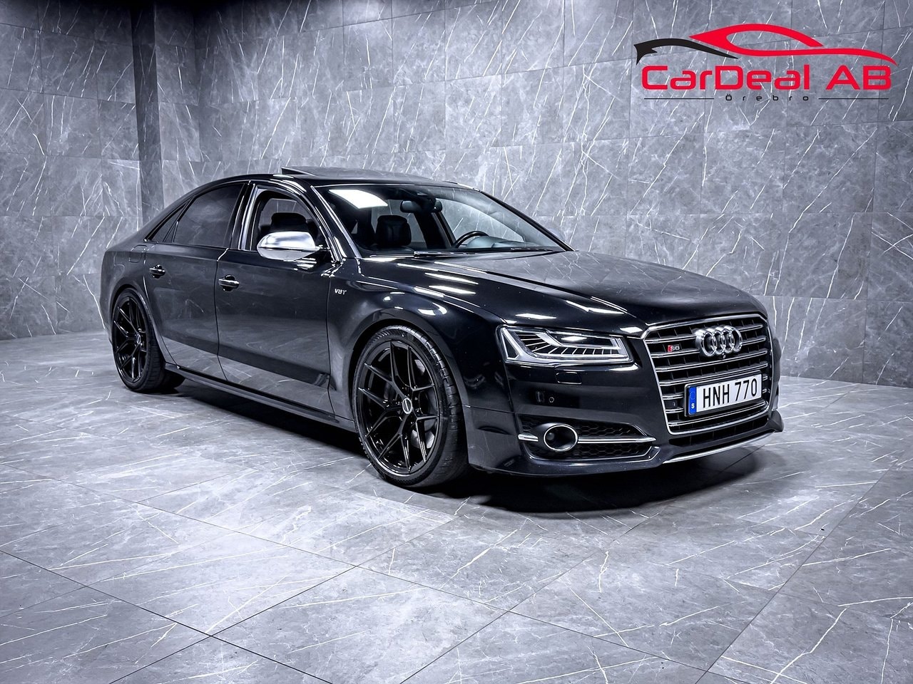 Audi S8