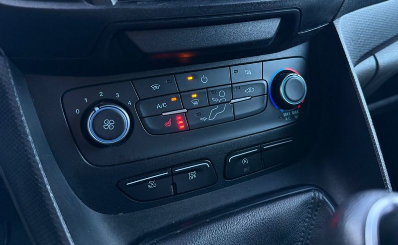 Ford Transit Connect bild 16