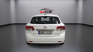 Toyota Avensis bild 7