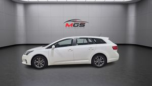 Toyota Avensis bild 6