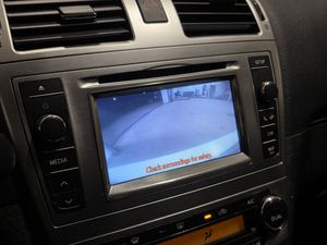 Toyota Avensis bild 18