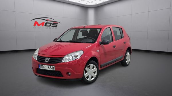 Dacia Sandero Nybesiktigad Ny-kamrem - 2012