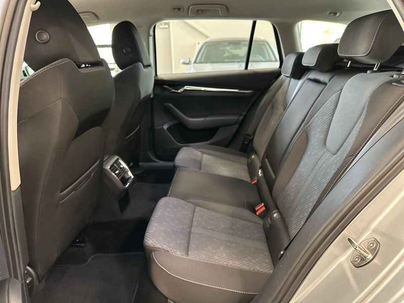 Skoda Octavia bild 7