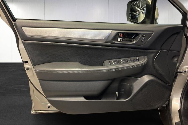 Subaru Outback bild 13
