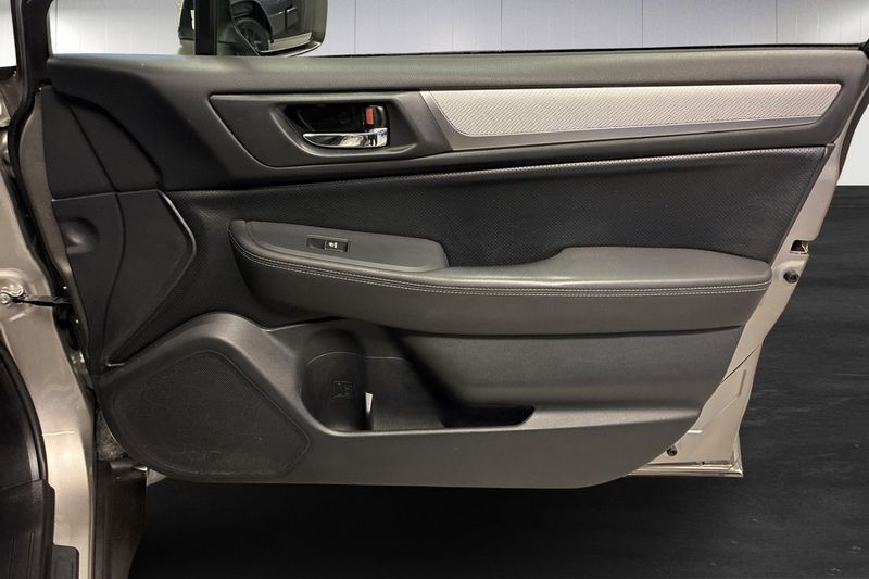 Subaru Outback bild 16