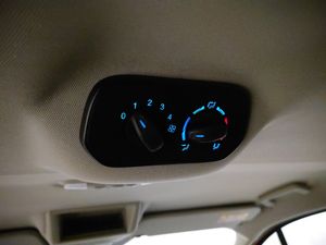 Ford Tourneo Custom bild 15