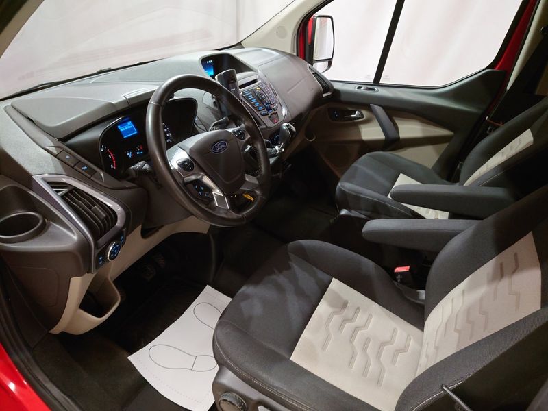 Ford Tourneo Custom bild 7