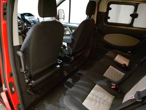 Ford Tourneo Custom bild 10