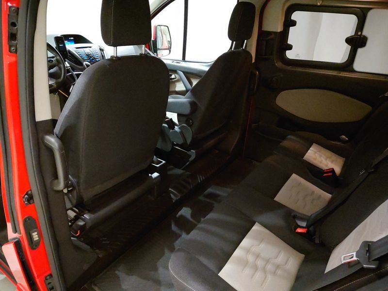 Ford Tourneo Custom bild 10