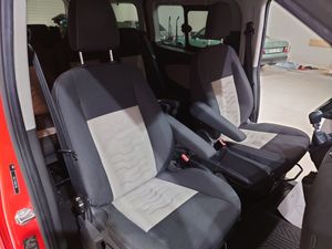 Ford Tourneo Custom bild 9