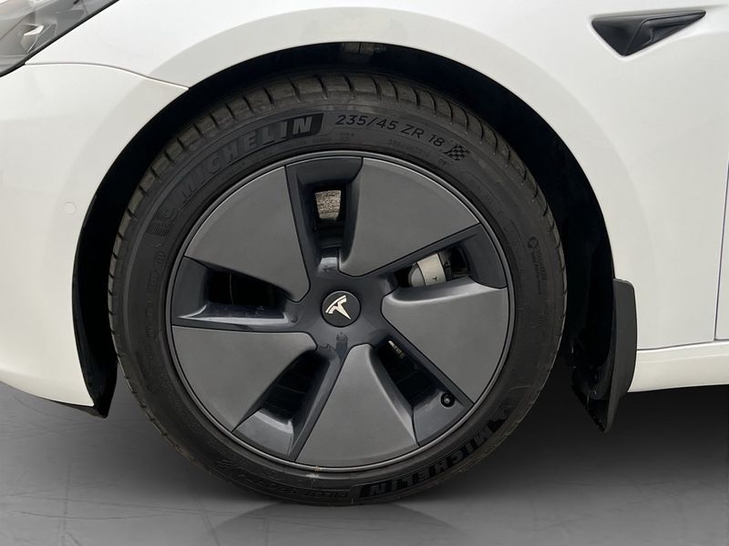 Tesla Model 3 bild 32