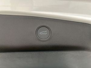 Tesla Model 3 bild 31