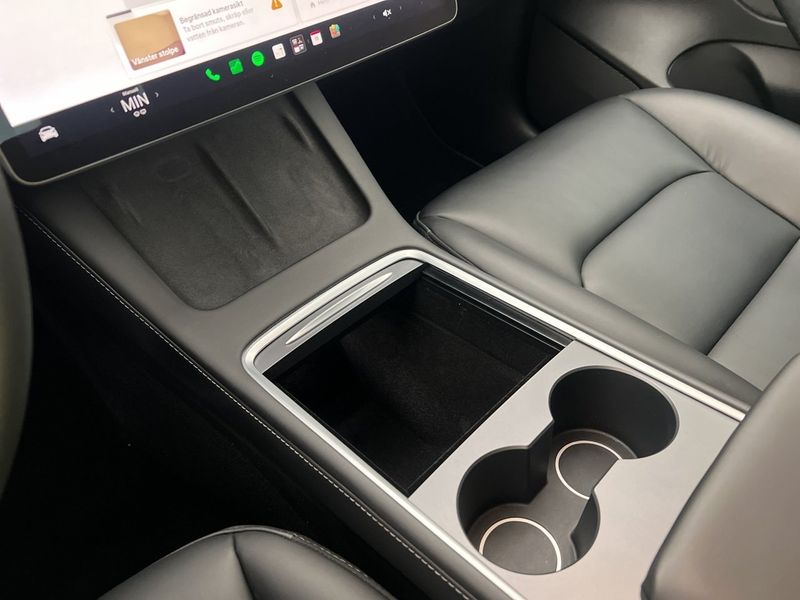 Tesla Model 3 bild 25