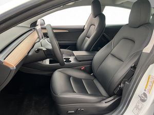 Tesla Model 3 bild 12