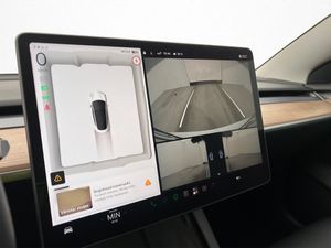 Tesla Model 3 bild 19