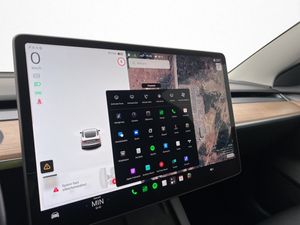 Tesla Model 3 bild 22