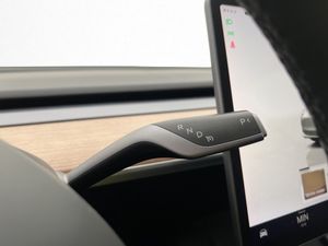 Tesla Model 3 bild 18