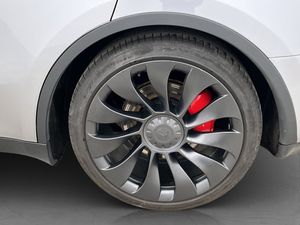 Tesla Model Y bild 34