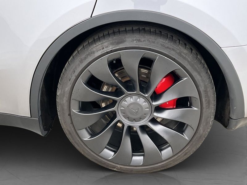 Tesla Model Y bild 34