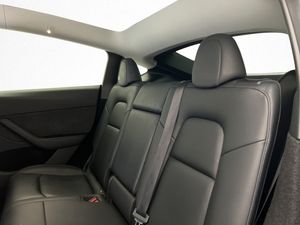Tesla Model Y bild 29