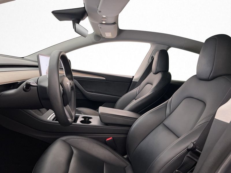 Tesla Model Y bild 13