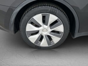 Tesla Model Y bild 35