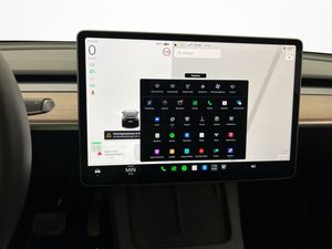 Tesla Model Y bild 24