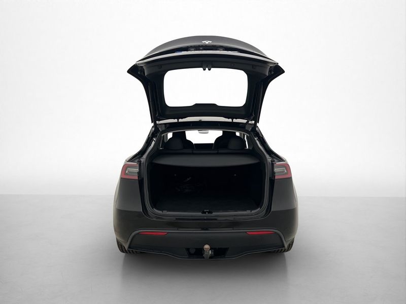 Tesla Model Y bild 31