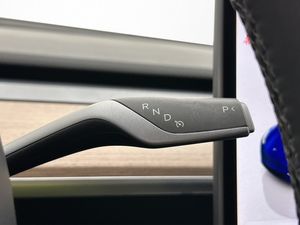 Tesla Model Y bild 18