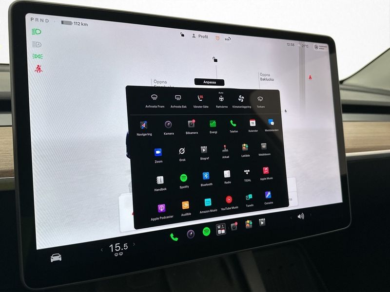 Tesla Model Y bild 24