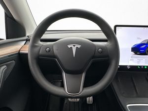 Tesla Model Y bild 15