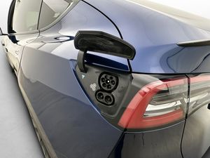 Tesla Model Y bild 31