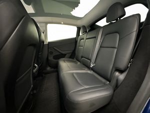 Tesla Model Y bild 28