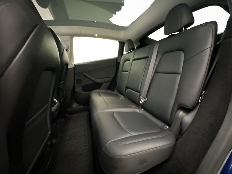 Tesla Model Y bild 28