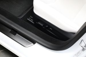 Tesla Model 3 bild 13