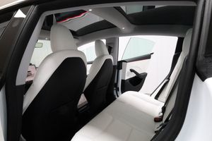 Tesla Model 3 bild 11