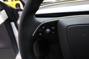 Tesla Model 3 bild 20
