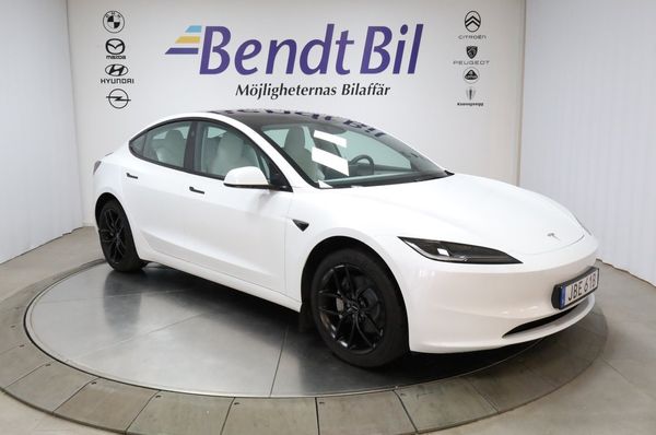 Tesla Model 3 Long Range RWD Premium - 2025