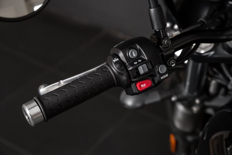 Triumph Street Twin bild 11