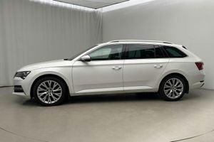 Skoda Superb bild 2