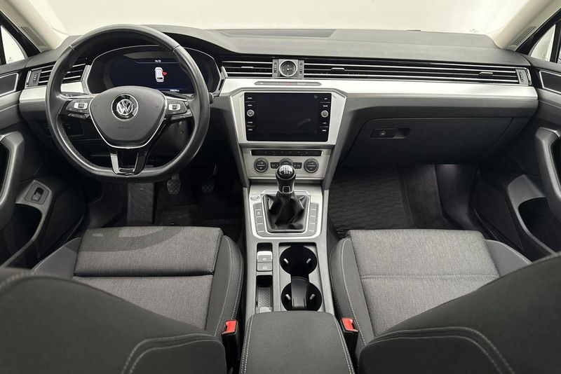 Volkswagen Passat bild 6