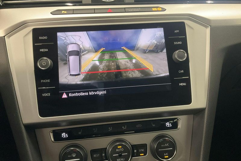 Volkswagen Passat bild 11