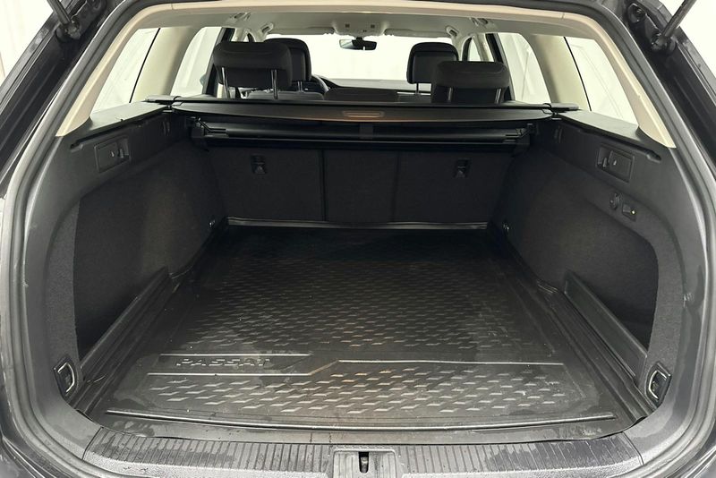 Volkswagen Passat bild 9