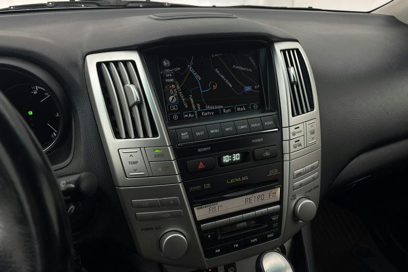 Lexus RX bild 13