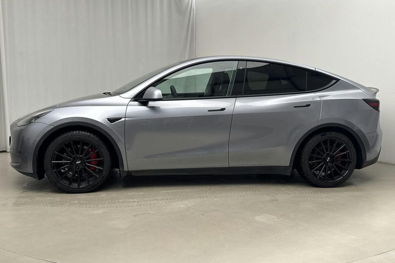 Tesla Model Y bild 2