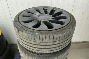 Tesla Model Y bild 18