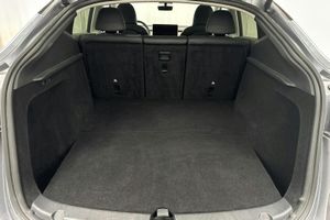 Tesla Model Y bild 10