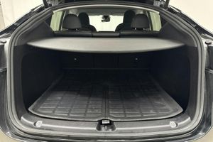 Tesla Model Y bild 10