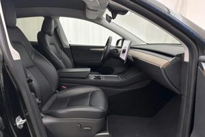 Tesla Model Y bild 7